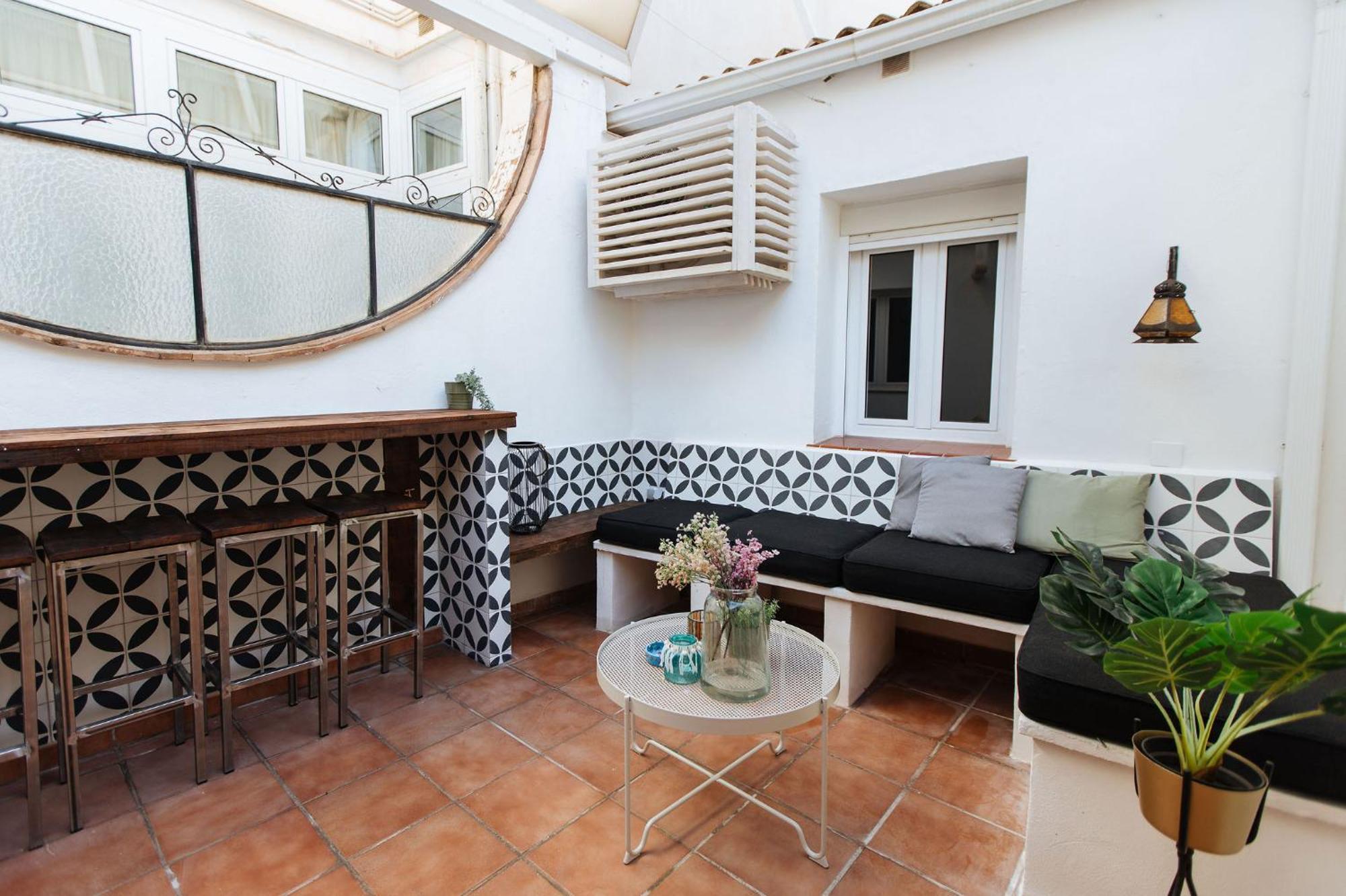 Casa Riad Met Prive Patio Малага Экстерьер фото