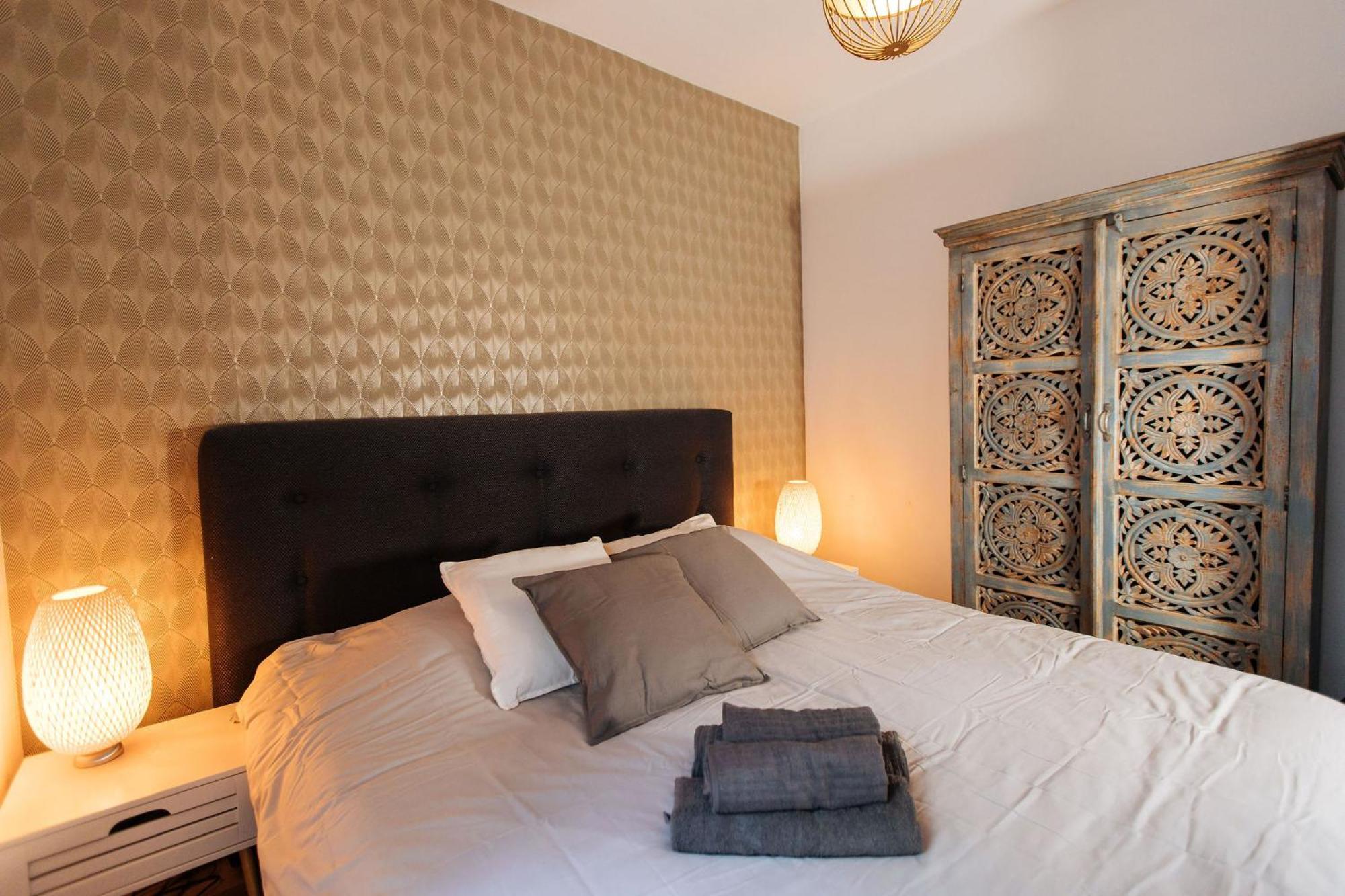 Casa Riad Met Prive Patio Малага Экстерьер фото